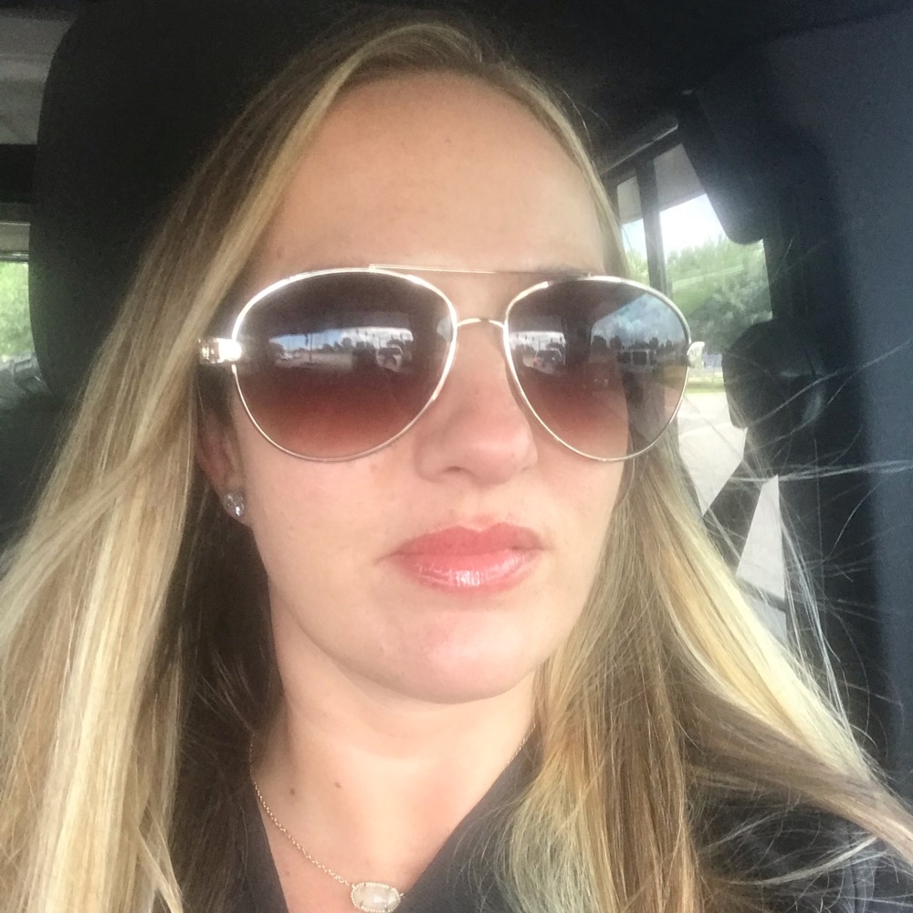 Meet your Posher, Jenny